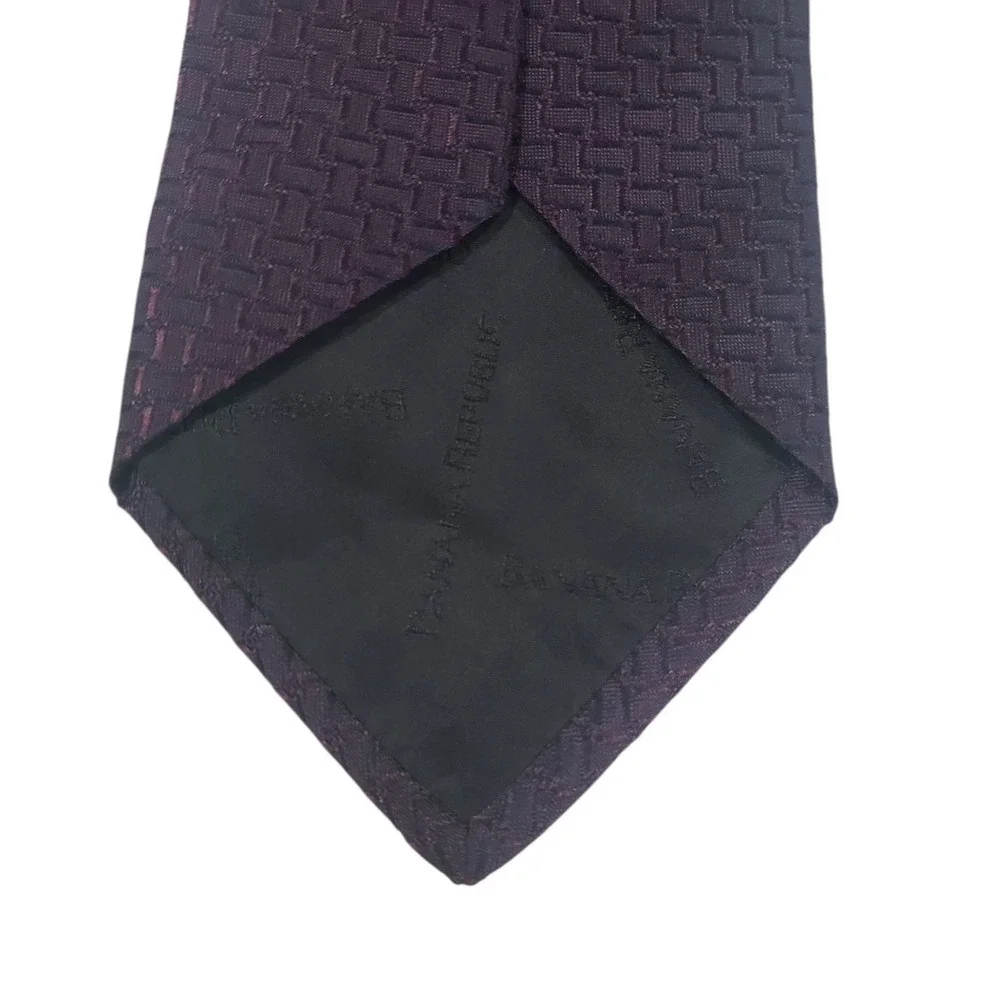 Banana Republic Men's‎ Tie Necktie Designer Luxury Purple Navy Italian Silk